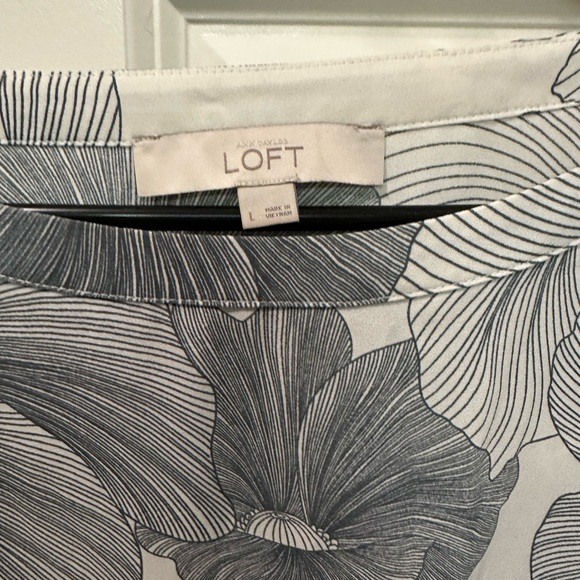 Loft Blouse - Picture 4 of 4